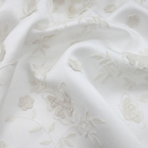 Атлас с аппликацией