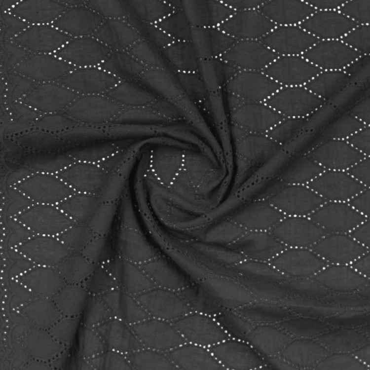 Ткань хлопковая черного цвета с вышивкой 