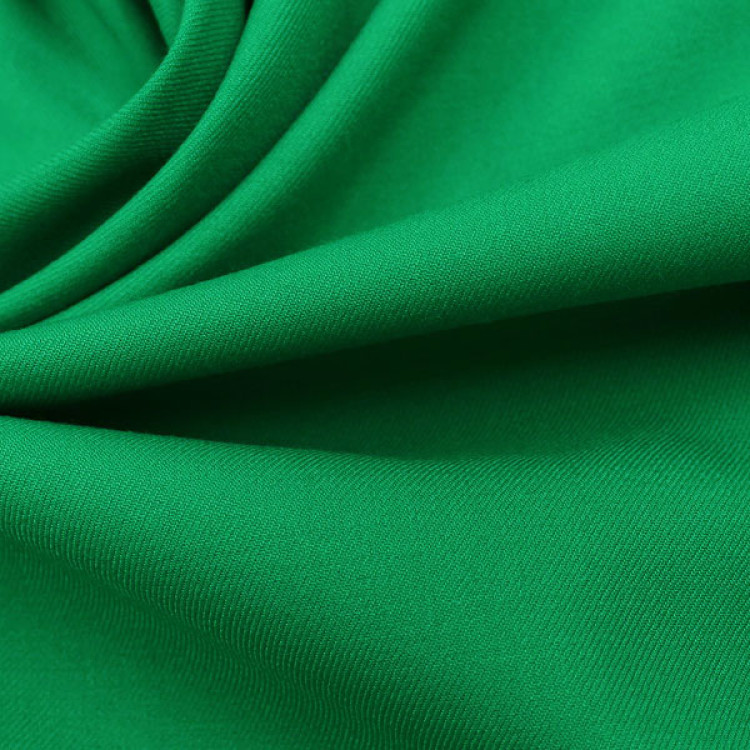 Костюмная ткань зеленого цвета
