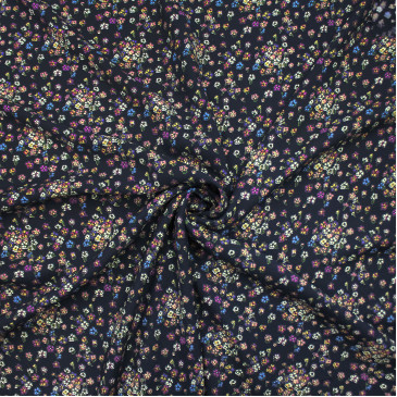 Плательная ткань сине-молочного цвета