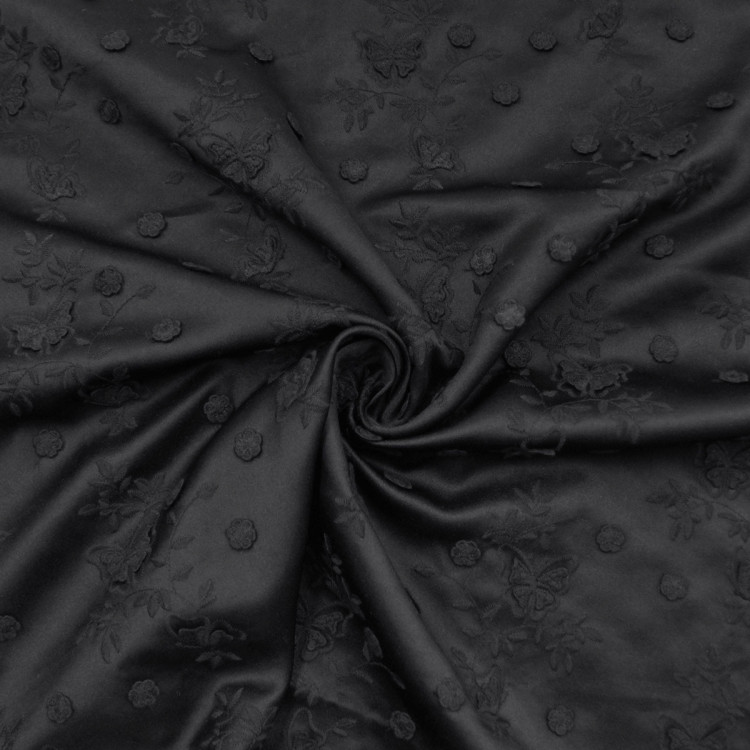 Атлас черный с аппликацией 