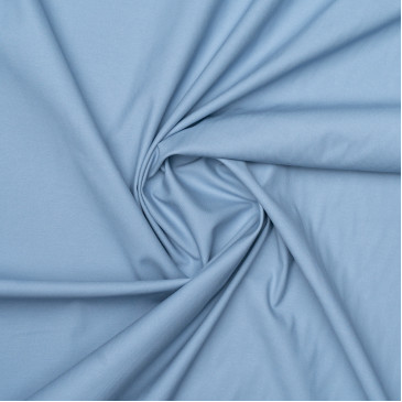 Ткань рубашечная твил голубого цвета