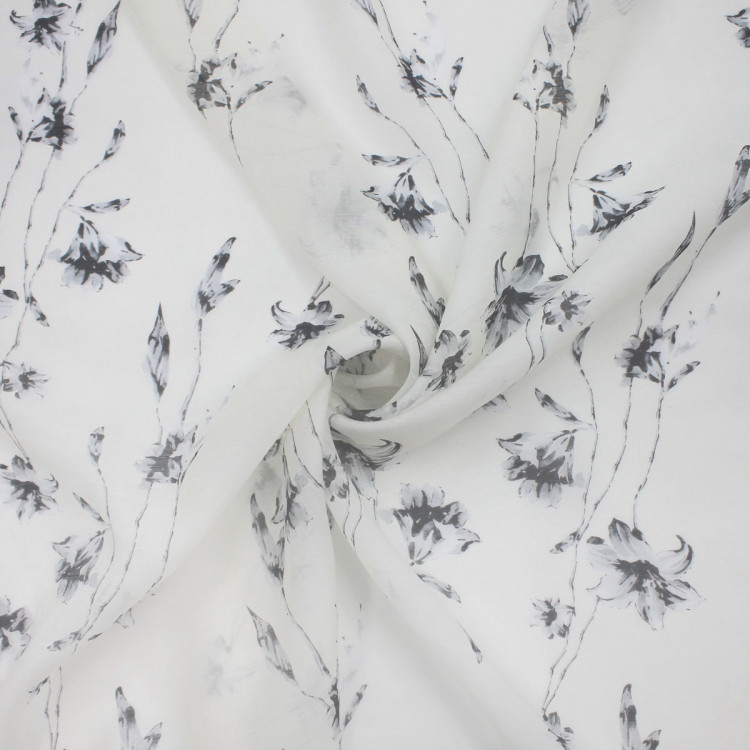 Батист сливочного цвета в цветы