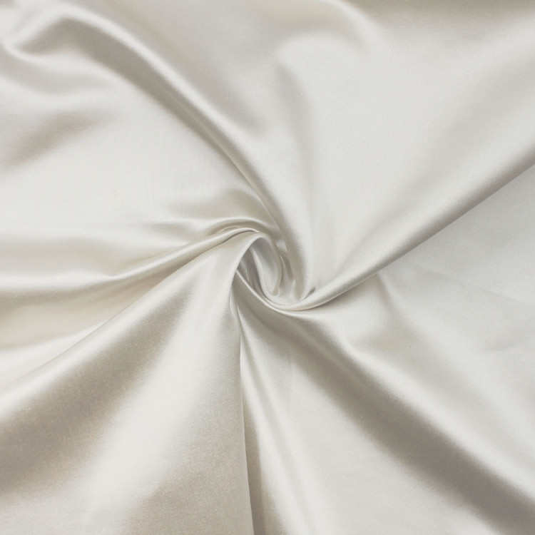 Ткань шелковая жемчужно-бежевого цвета