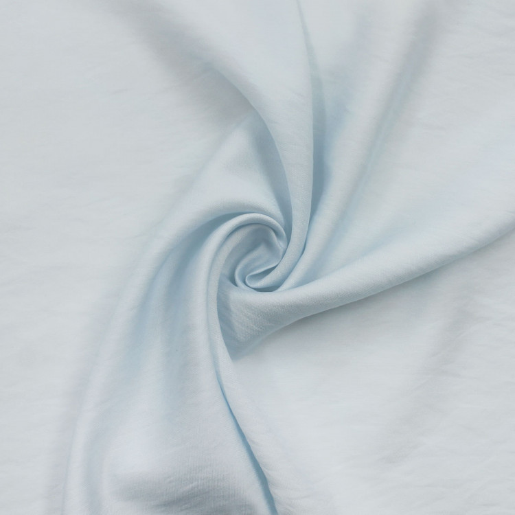 Плательная ткань голубого цвета